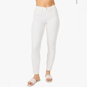 NEW Judy Blue women’s  Skinny White Jeans